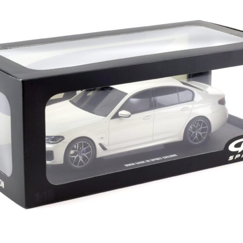 1:18 GT Spirit GT496 BMW 5 Series G30 545E xDrive Limousine M-Sport Alpine white 2023
