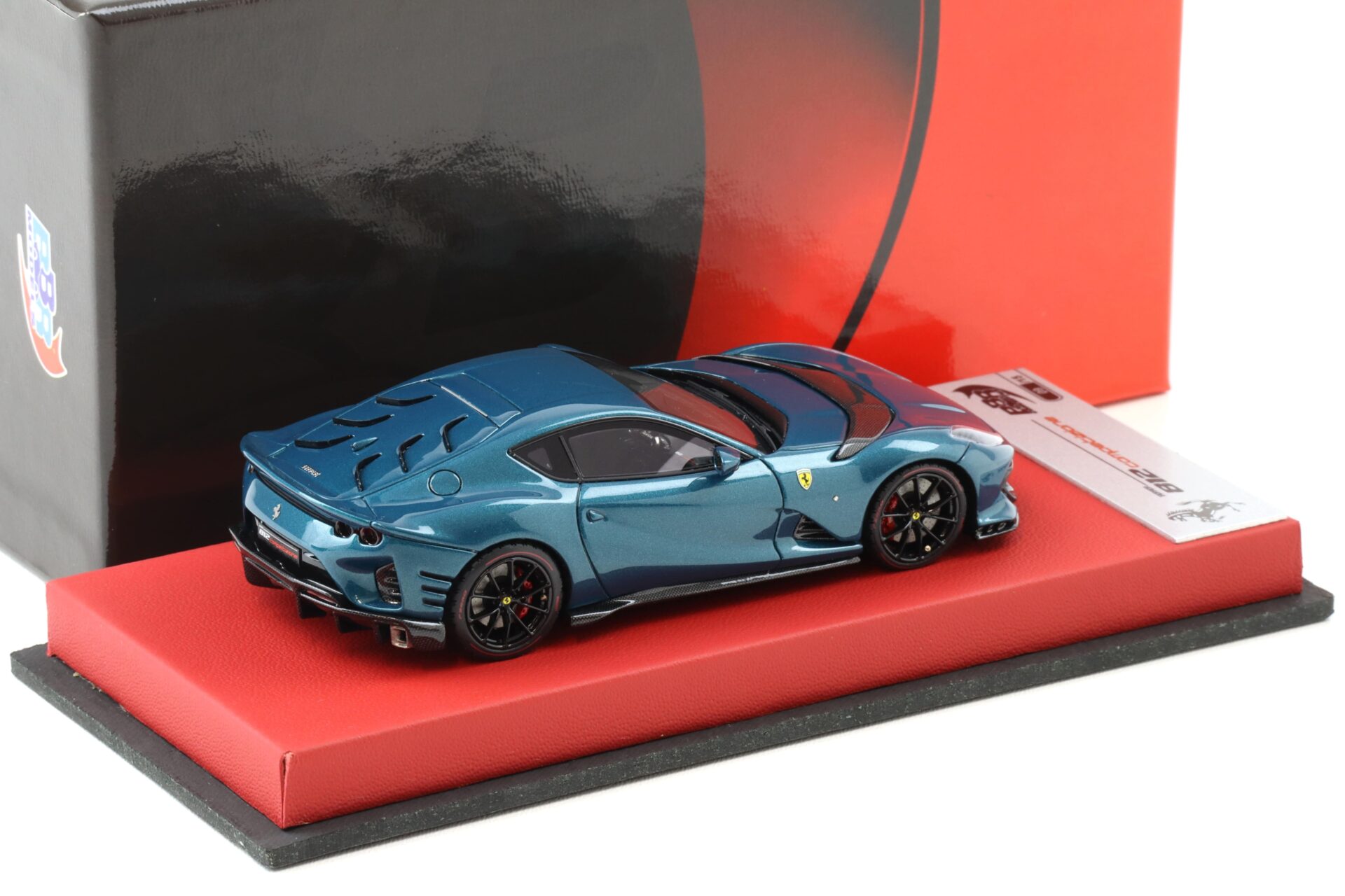 1:43 BBR Ferrari 812 Competizione Blu Capri gloss with leather base - Limited 15 pcs.