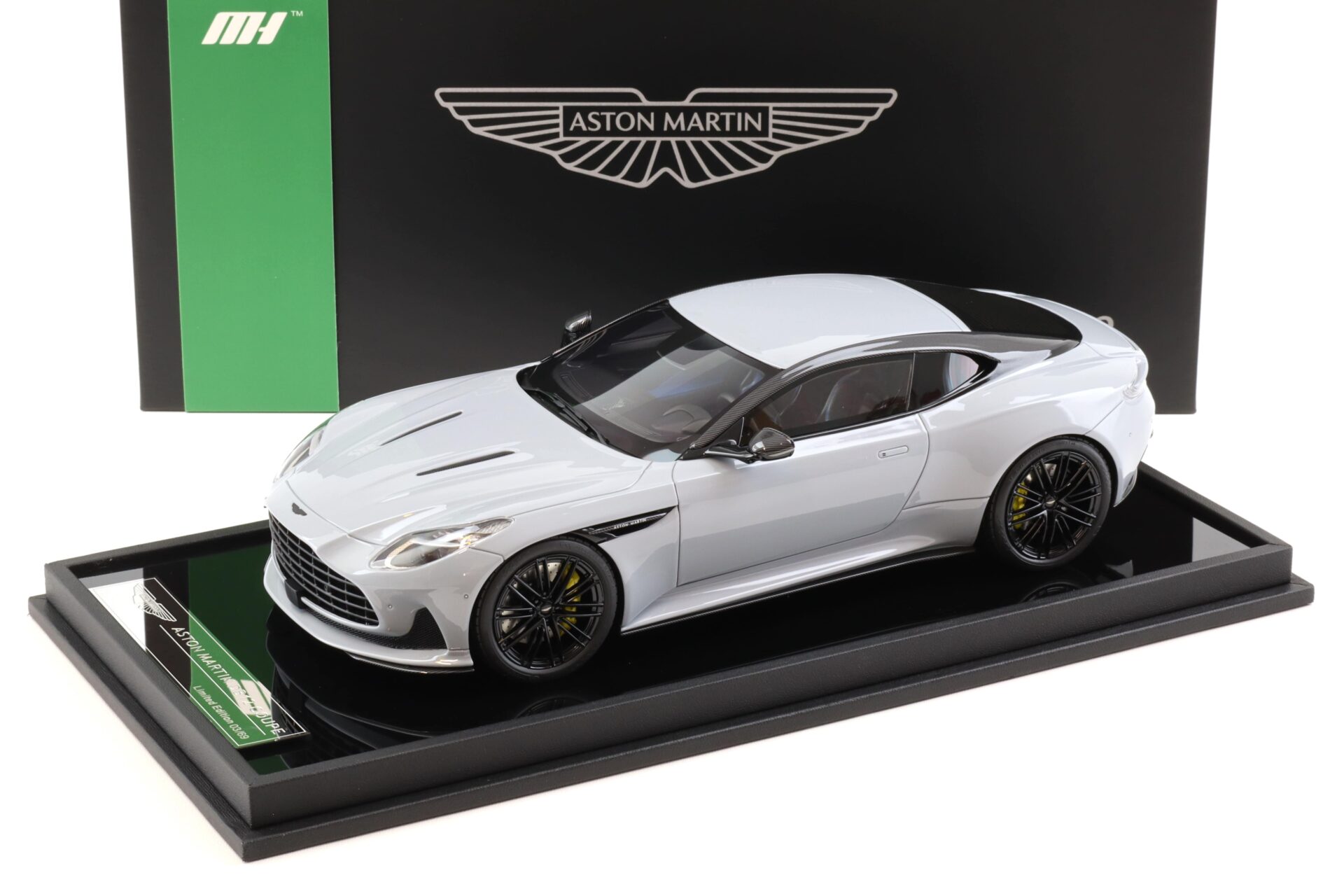 1:18 Motorhelix Aston Martin DB12 Coupe 2023 Nardo grey - Limited 69 pcs.