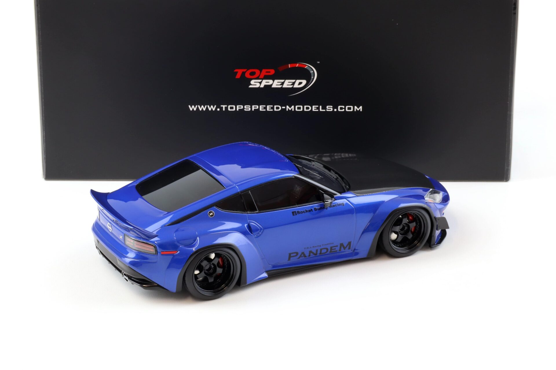 1:18 Top Speed Nissan Z (RZ34) Coupe Tandem Seiran blue TS0530