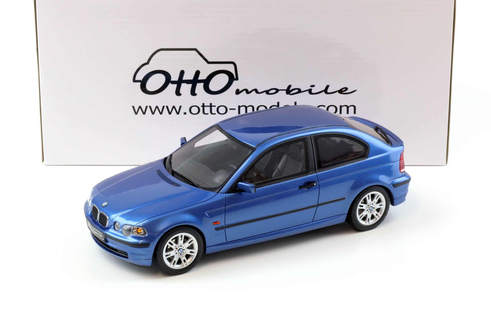 1:18 OTTO mobile OT462 BMW 318ti Compact E46 M-Pack Estoril blue 2002