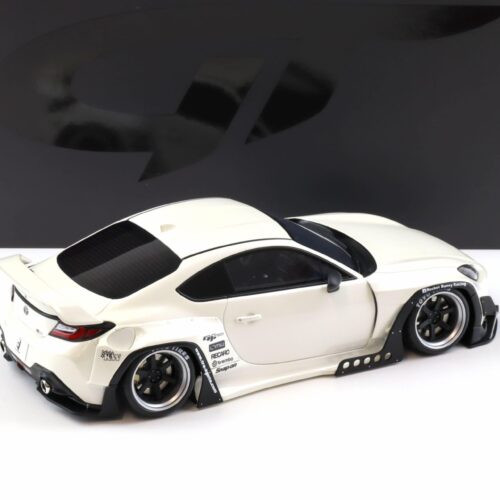 1:18 GT Spirit GT498 Pandem Toyota GR86 Coupe Crystal white 2023
