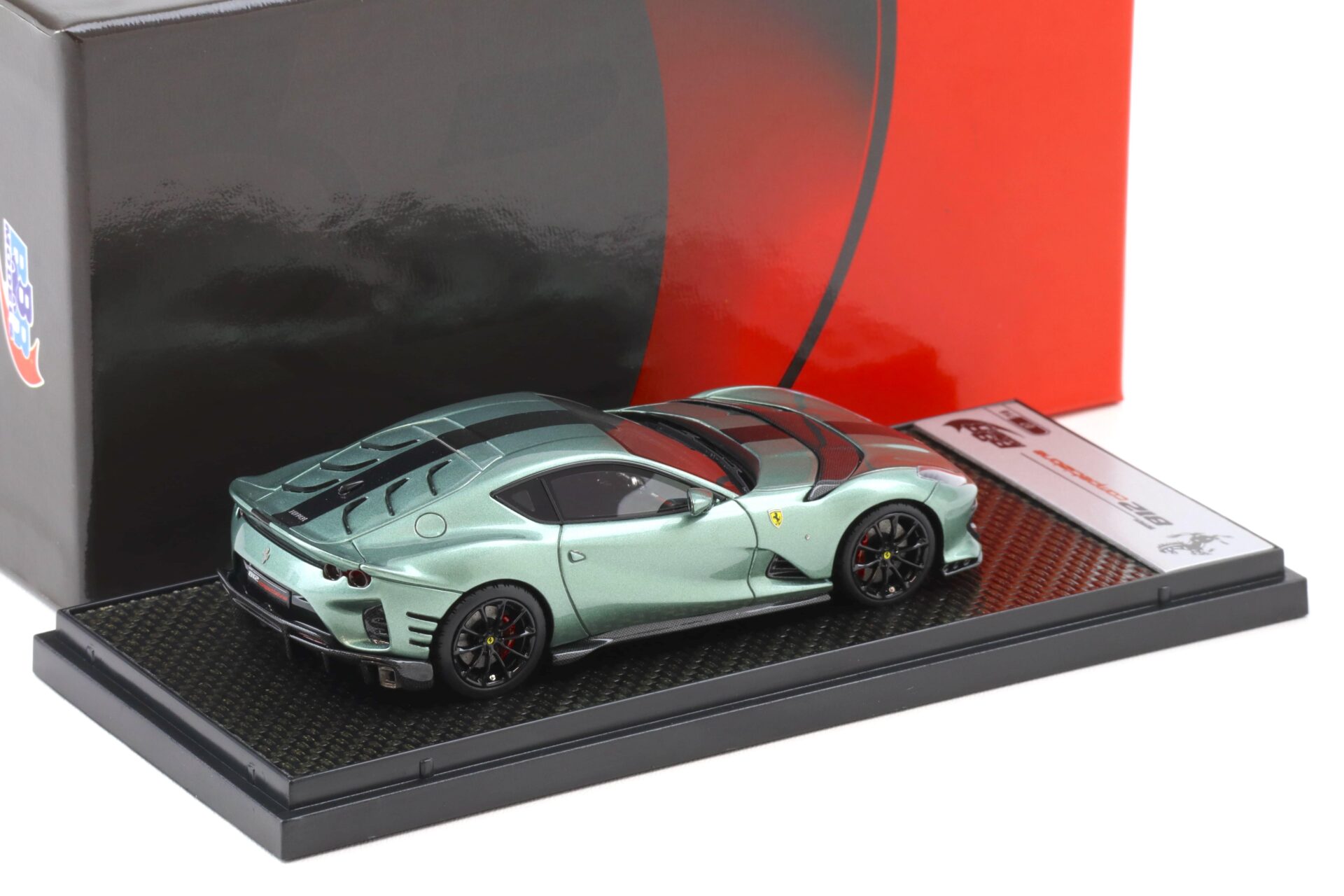 1:43 BBR Ferrari 812 Competizione Verde medio gloss/ black stripe - Limited 16 pcs.
