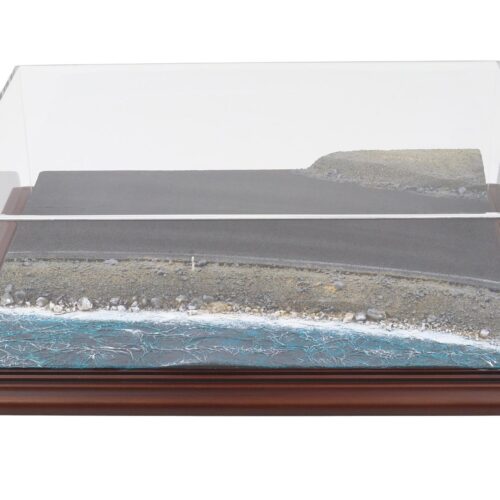 1:18 Atlantic Diorama Ocean Drive with Show Case Display Case 30106