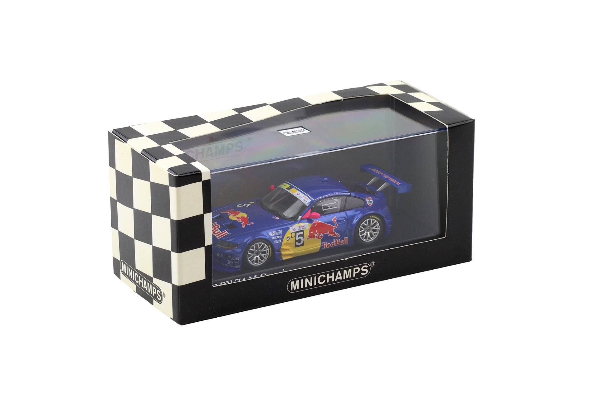 1:43 Minichamps BMW Z4 M Coupe Britcar 2006 Quester/Werner #5 Red Bull