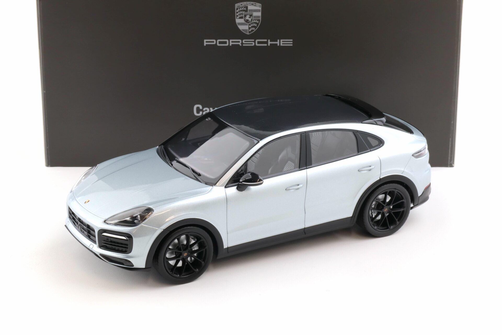 1:18 Norev Porsche Cayenne S Coupe Sport Paket dolomit silver WAP DEALER