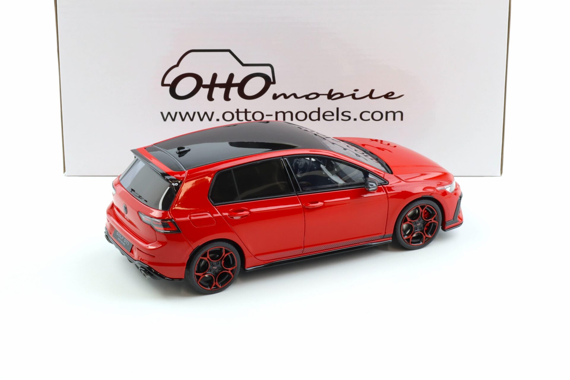 1:18 OTTO mobile OT1322 VW Golf MK.8 GTI 50th Anniversary Torando red 2024