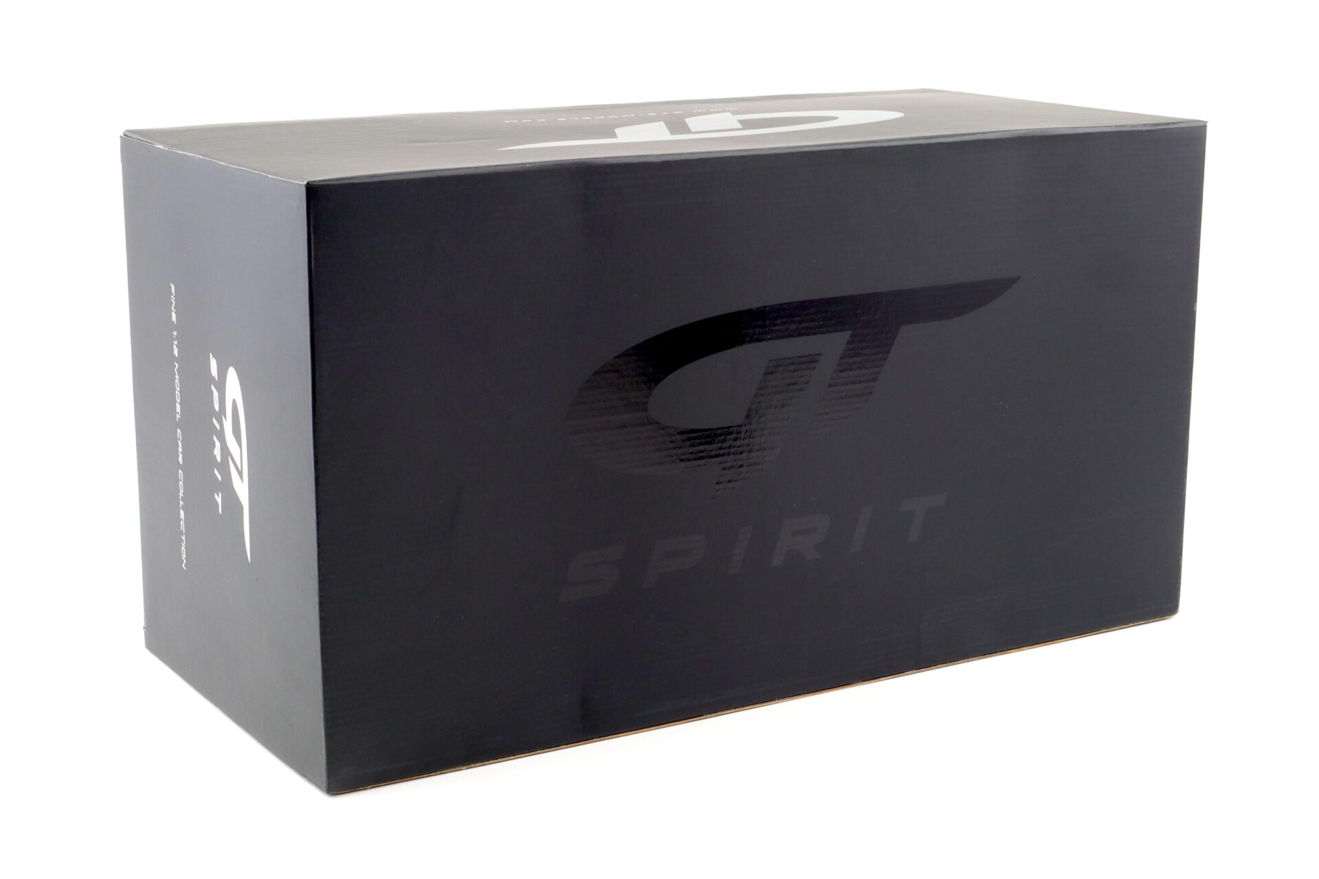 1:12 GT Spirit GT554 Land Rover Defender 110 P400x white/ black 2021