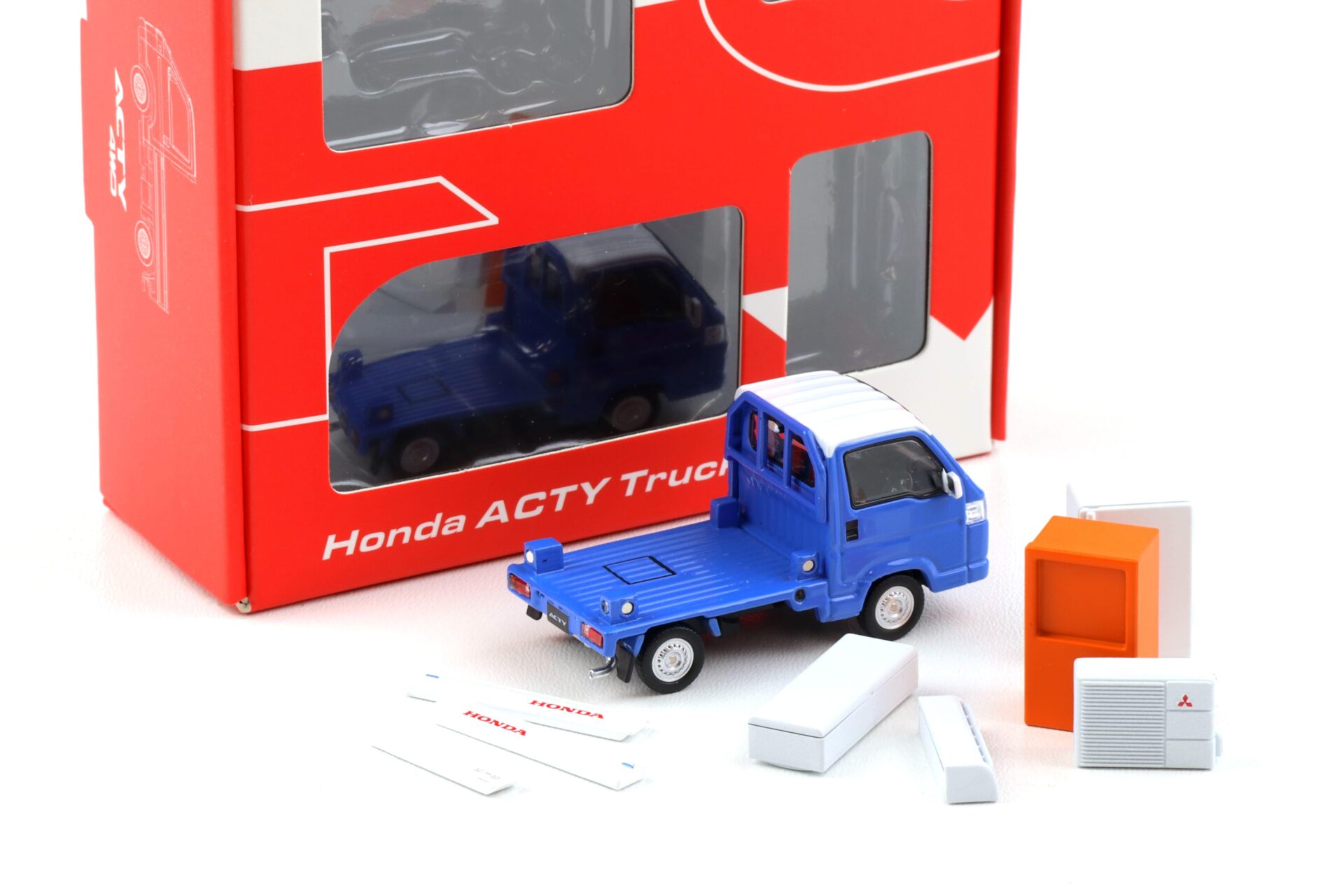 1:64 Motorhelix Honda ACTY Truck Town Spirit Style Bay blue x white