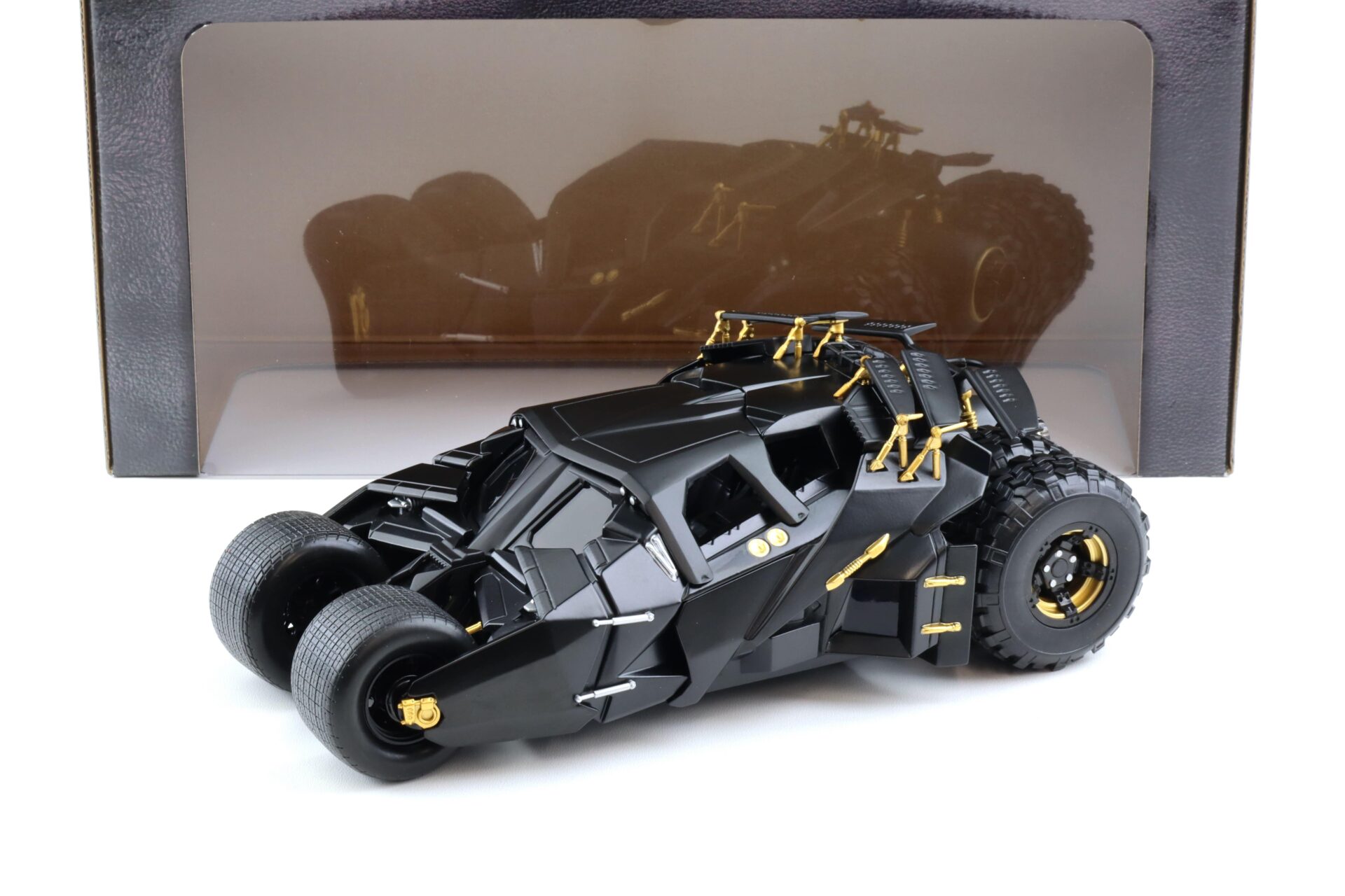 1:18 Hot Wheels BATMAN The Dark Knight Trilogy Batmobile Tumbler black G9931