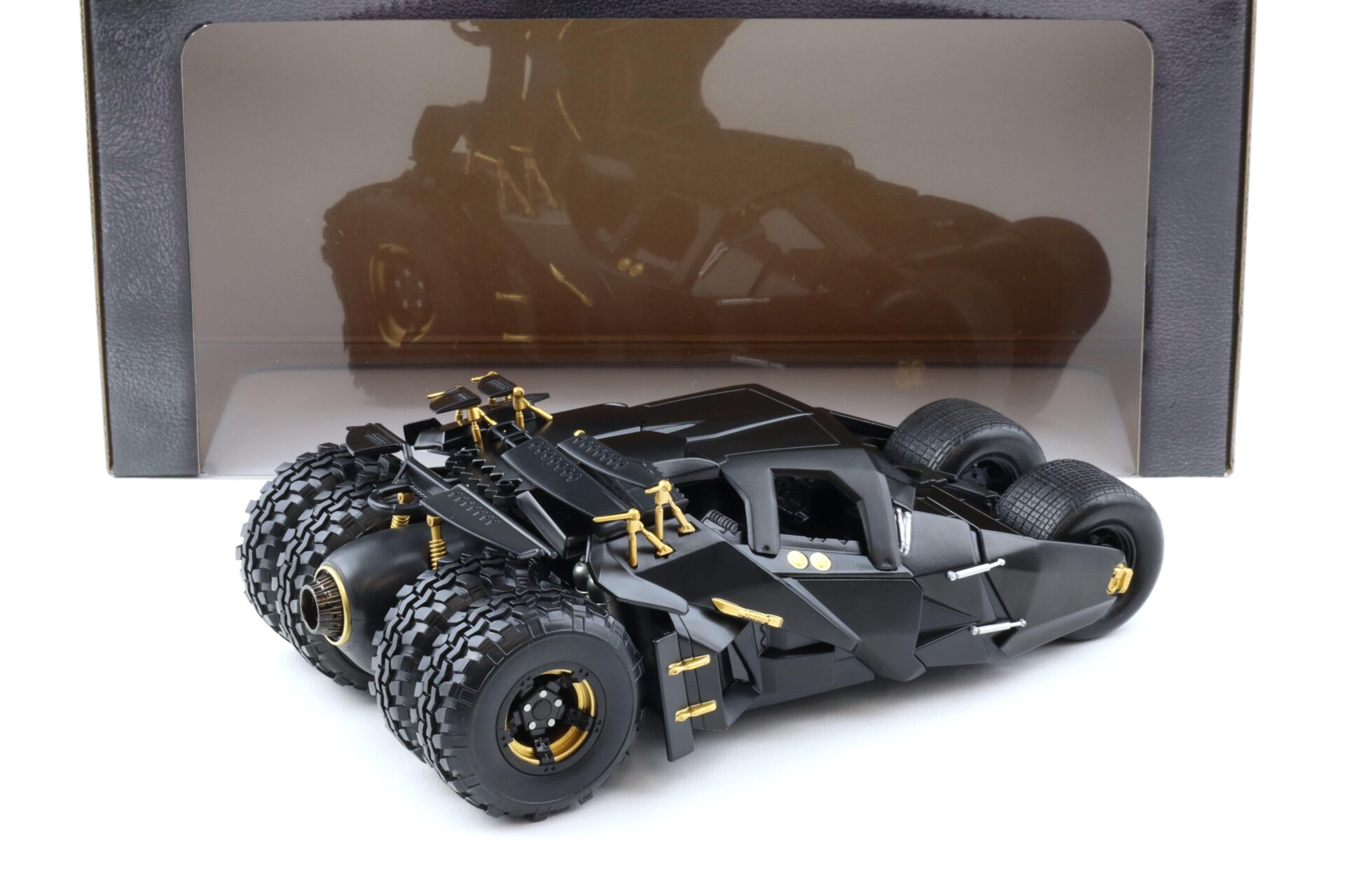 1:18 Hot Wheels BATMAN The Dark Knight Trilogy Batmobile Tumbler black G9931