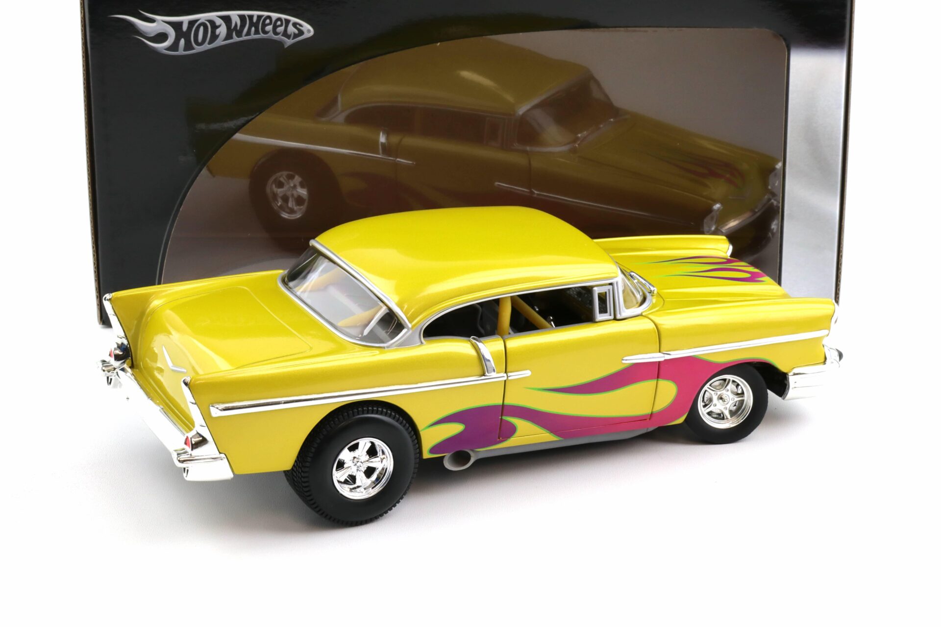 1:18 Hot Wheels 1957 Chevrolet Chevy Bel Air Custom Hot Rod Dragster