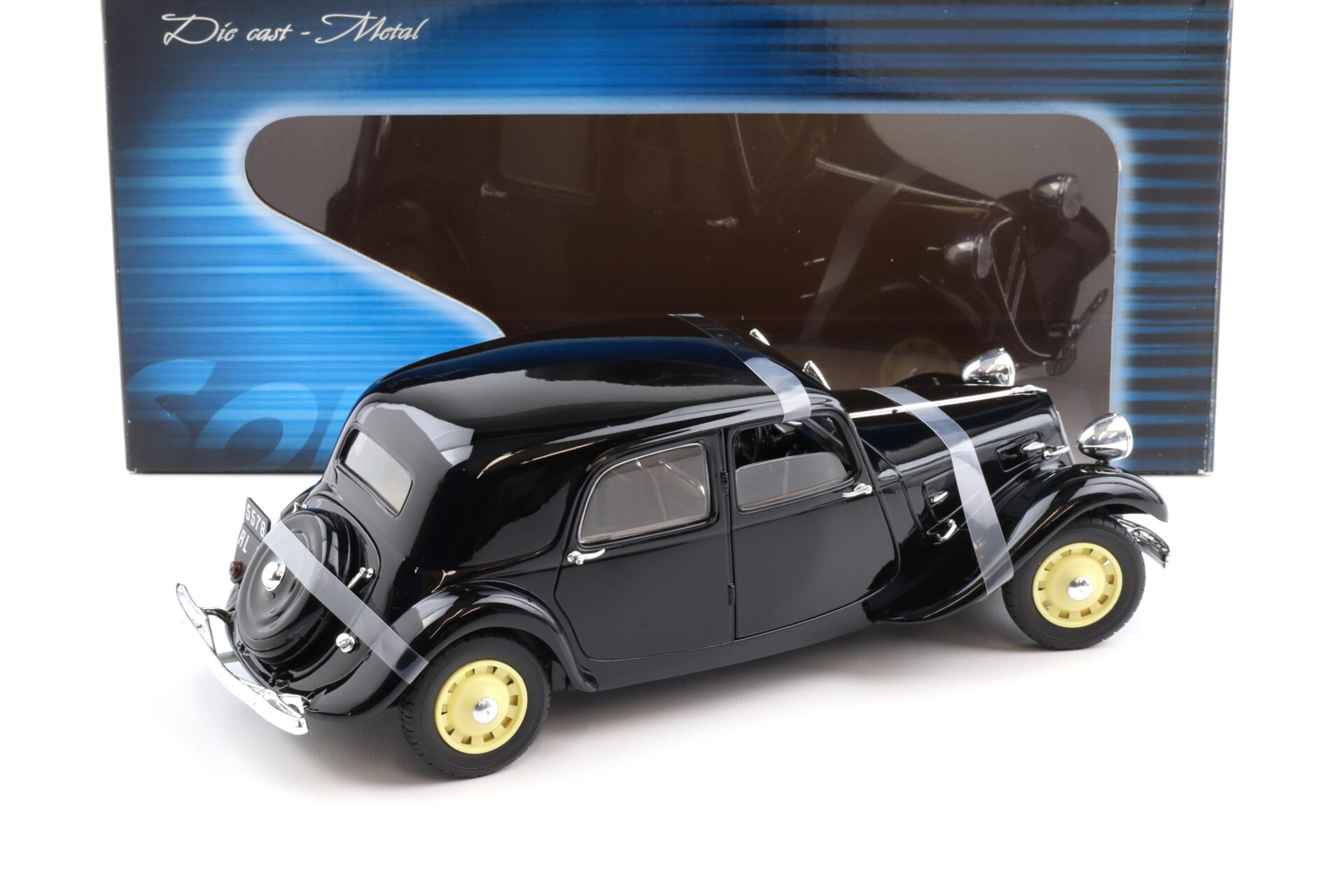 1:18 Solido Citroen Traction AV 11 Berline 1938 black