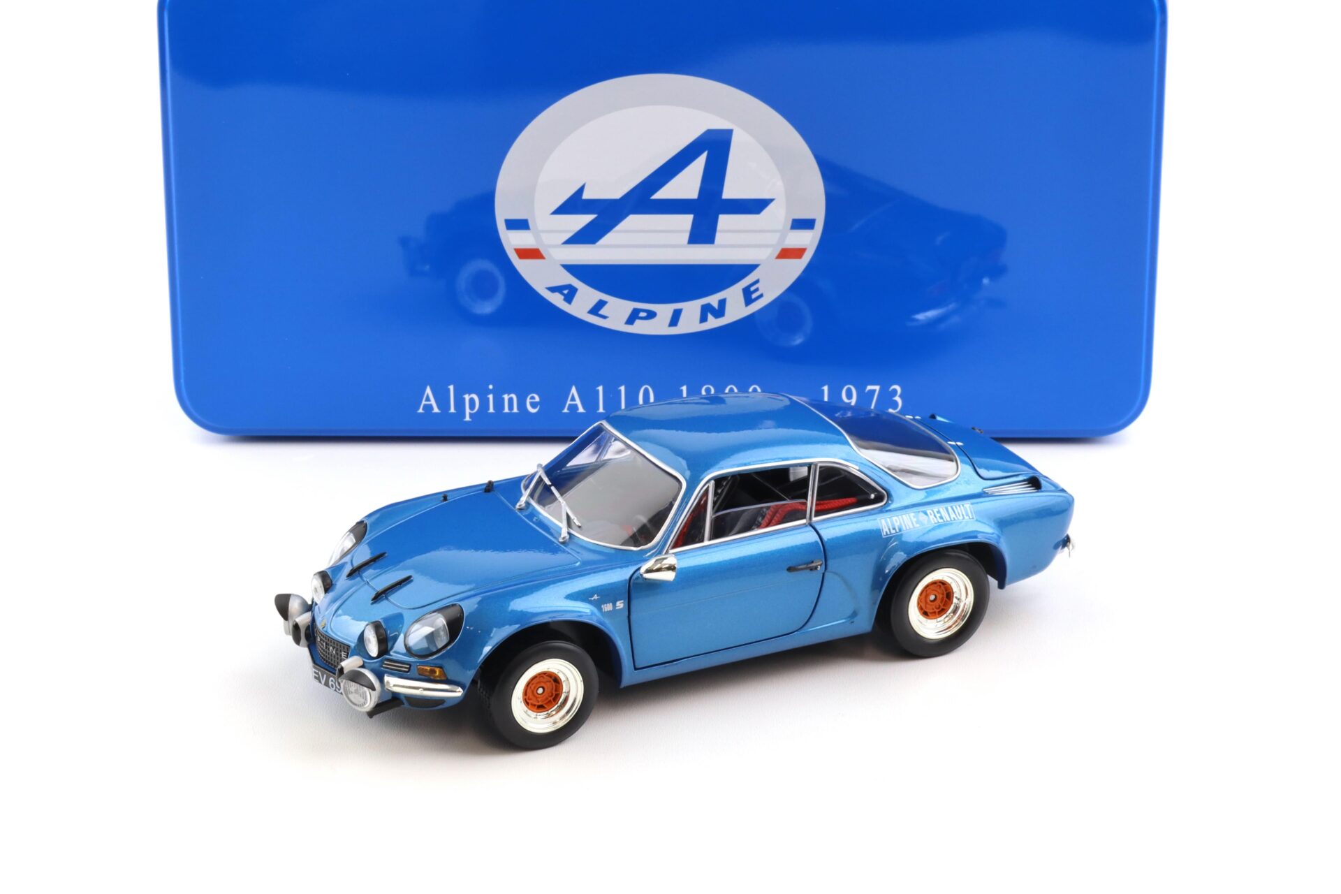 1:18 Solido Alpine A110 1800 Coupe 1973 blue metallic with metal box