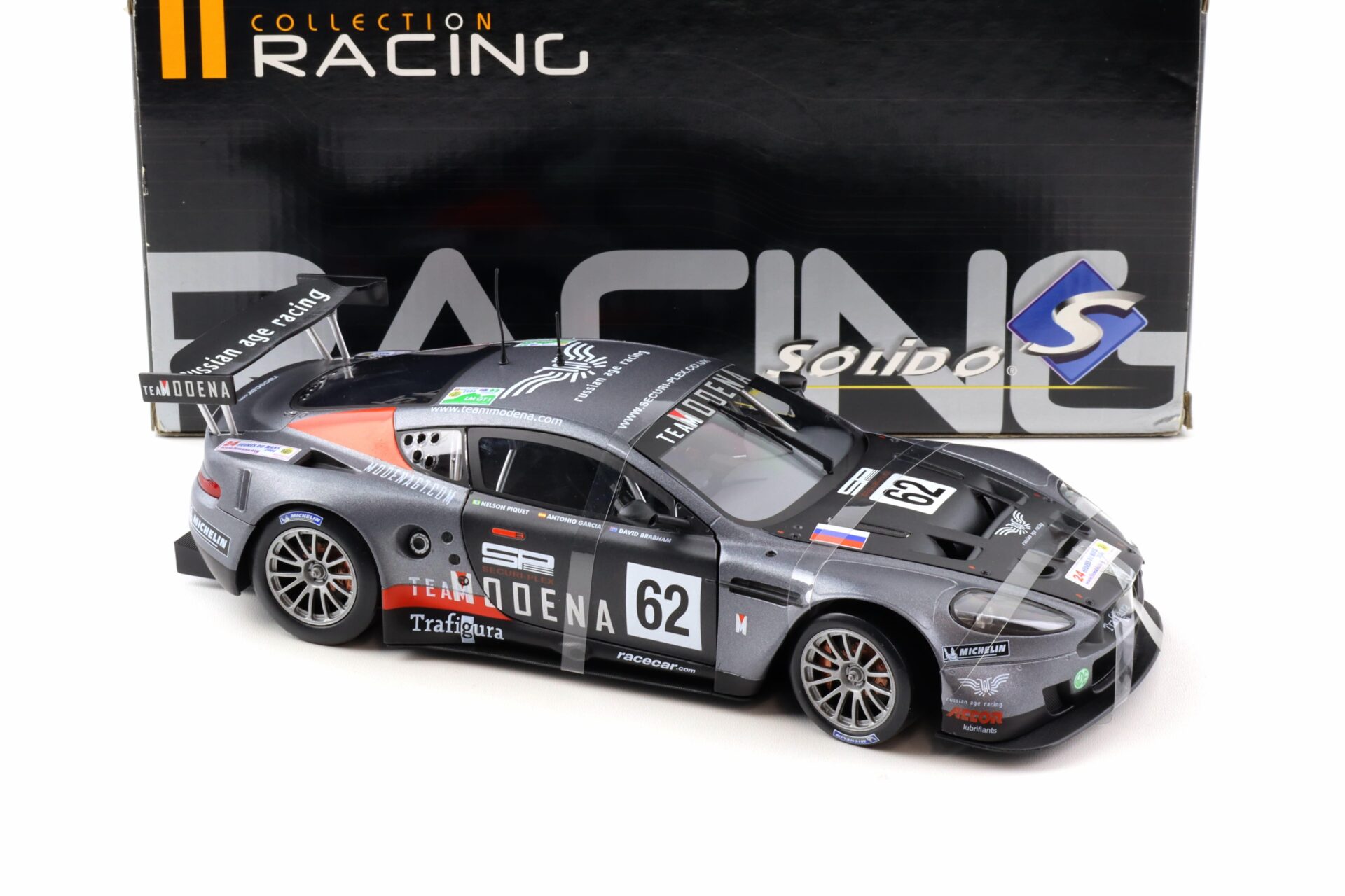 1:18 Solido Aston Martin DBR9 Le Mans 2006 Russian Age Racing #62 Team Modena