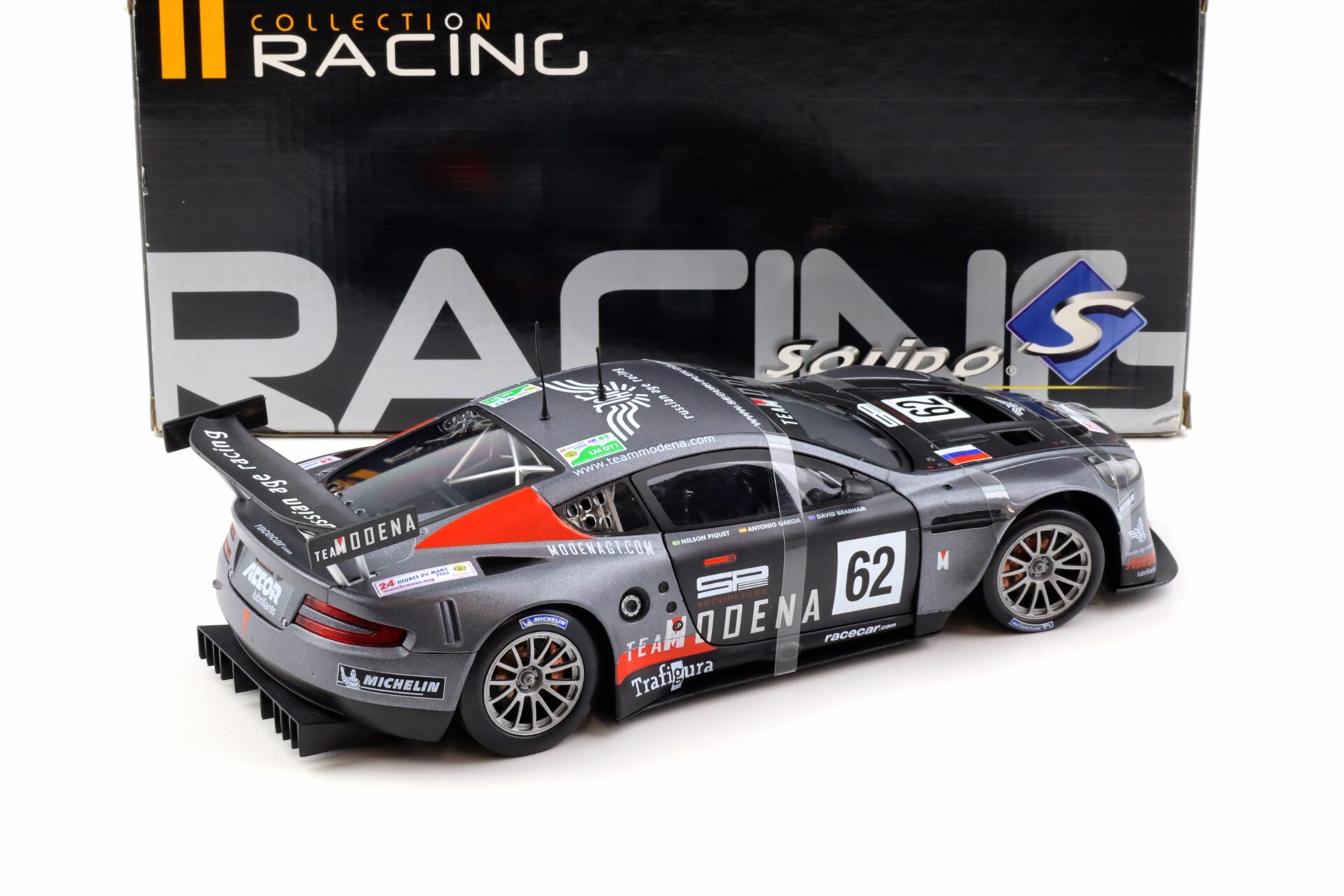 1:18 Solido Aston Martin DBR9 Le Mans 2006 Russian Age Racing #62 Team Modena