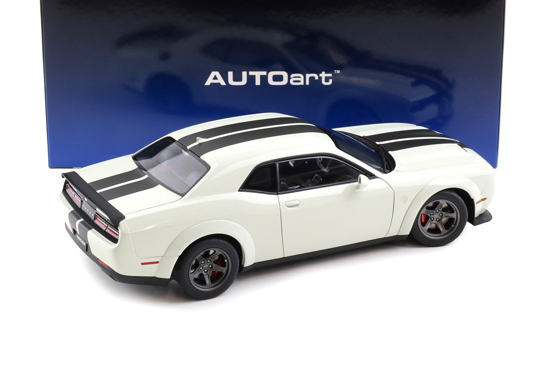1:18 AUTOart Dodge Challenger SRT SUPER STOCK 2023 Knuckle white 71766