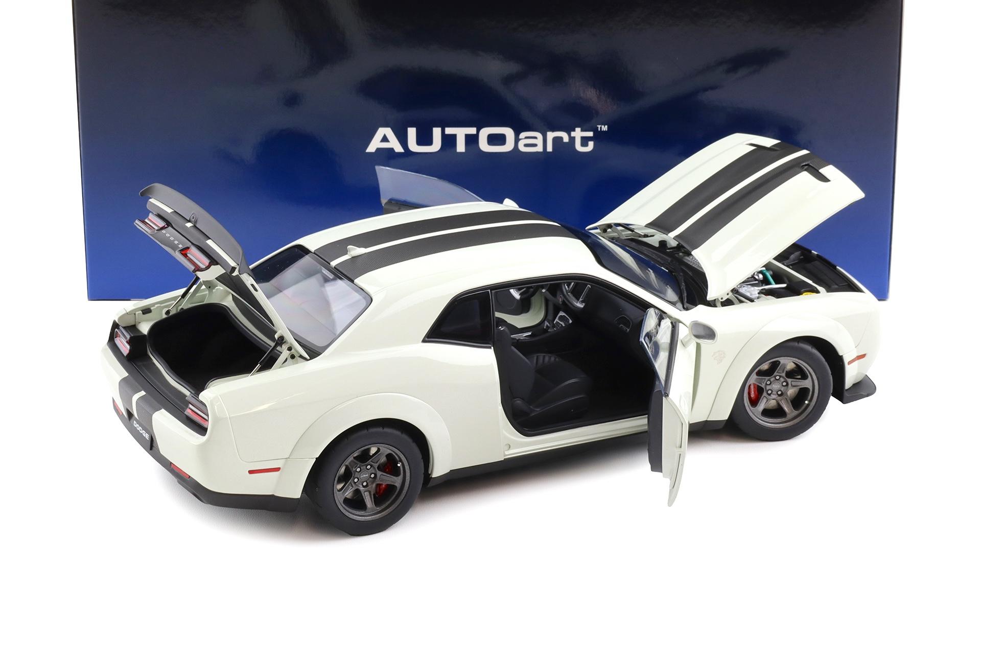 1:18 AUTOart Dodge Challenger SRT SUPER STOCK 2023 Knuckle white 71766