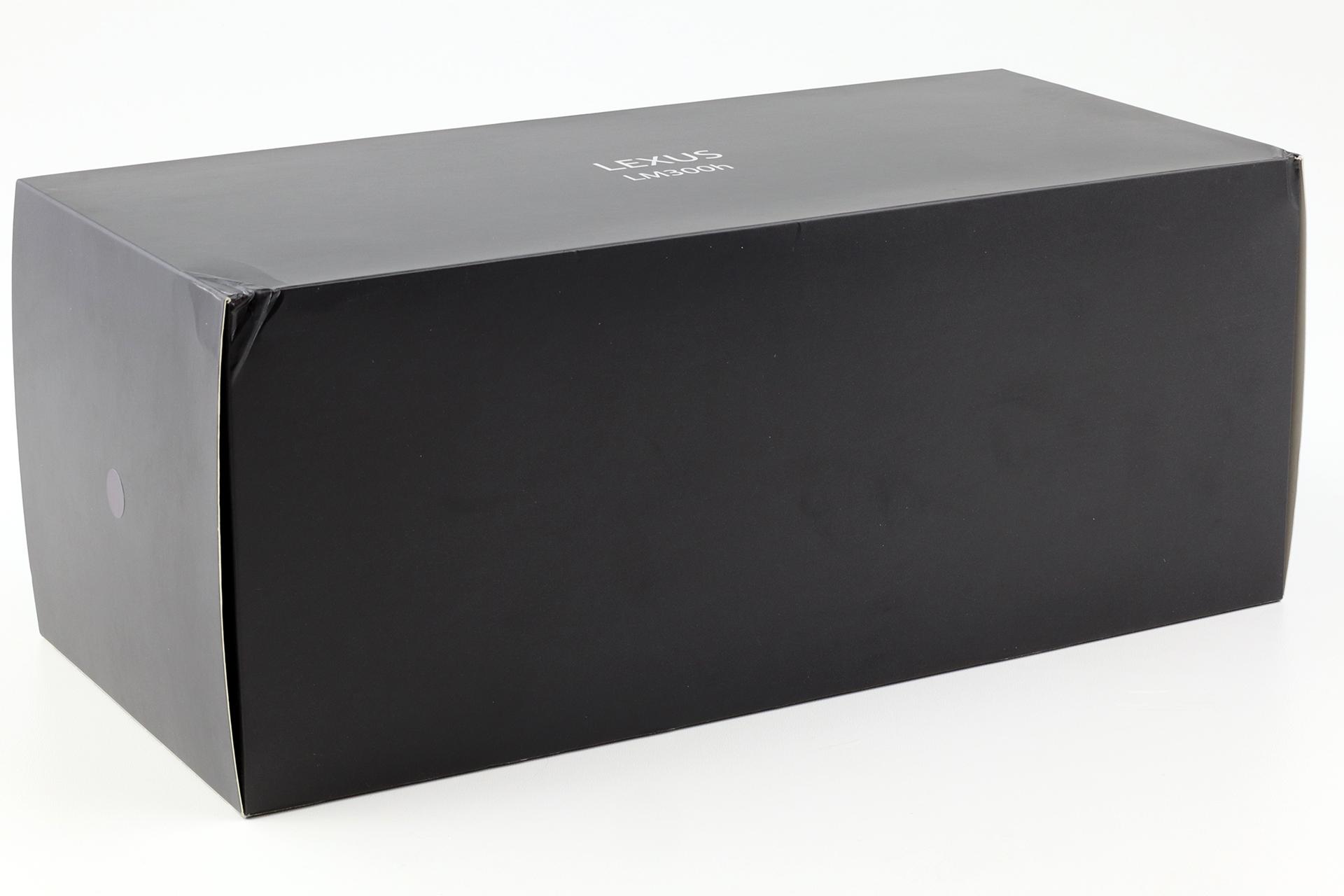 1:18 Kyosho Lexus LM300h Van 2020 black Diecast 08963BK