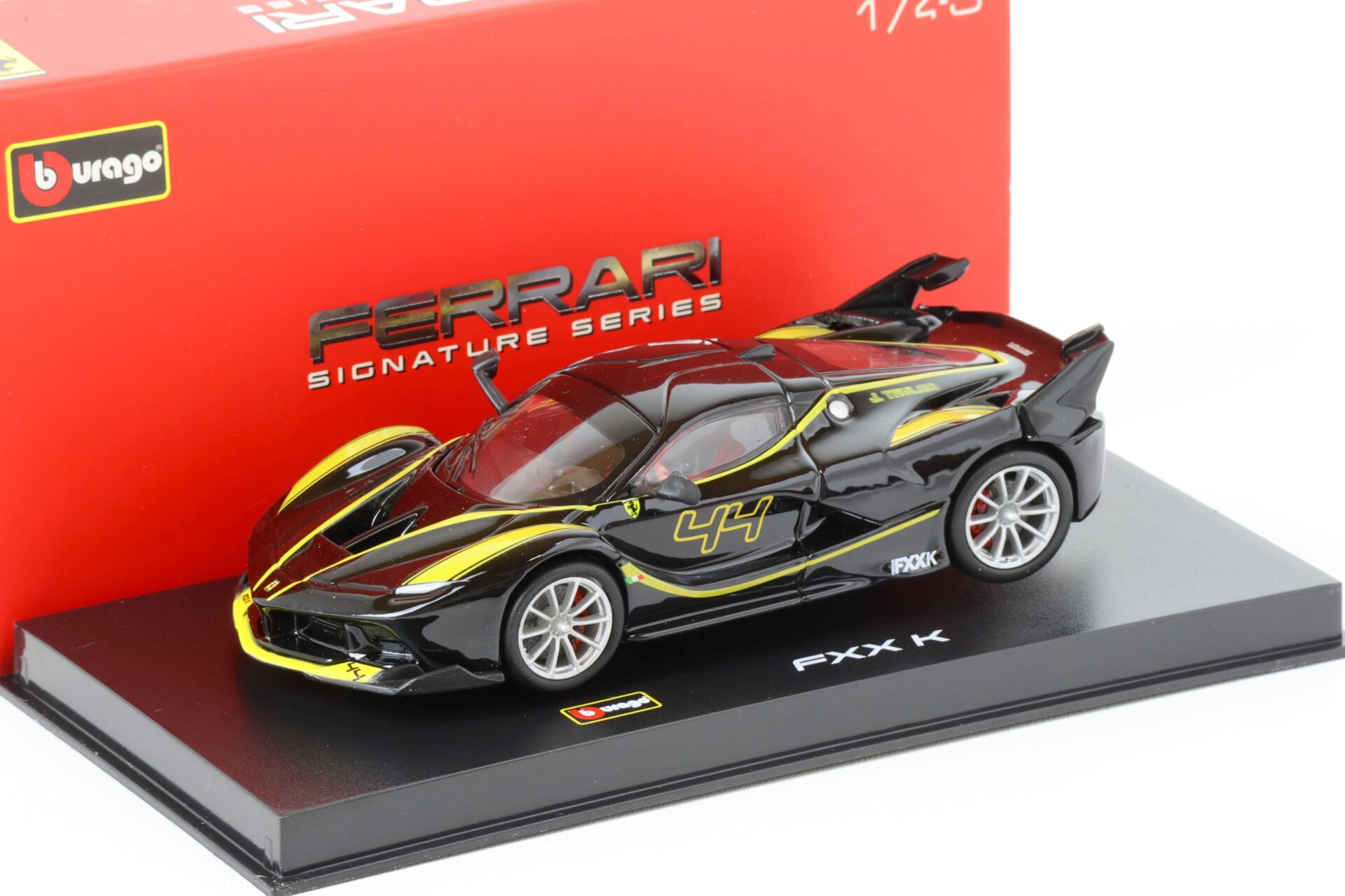 1:43 Bburago Signature Ferrari FXX-K #44 black/ yellow