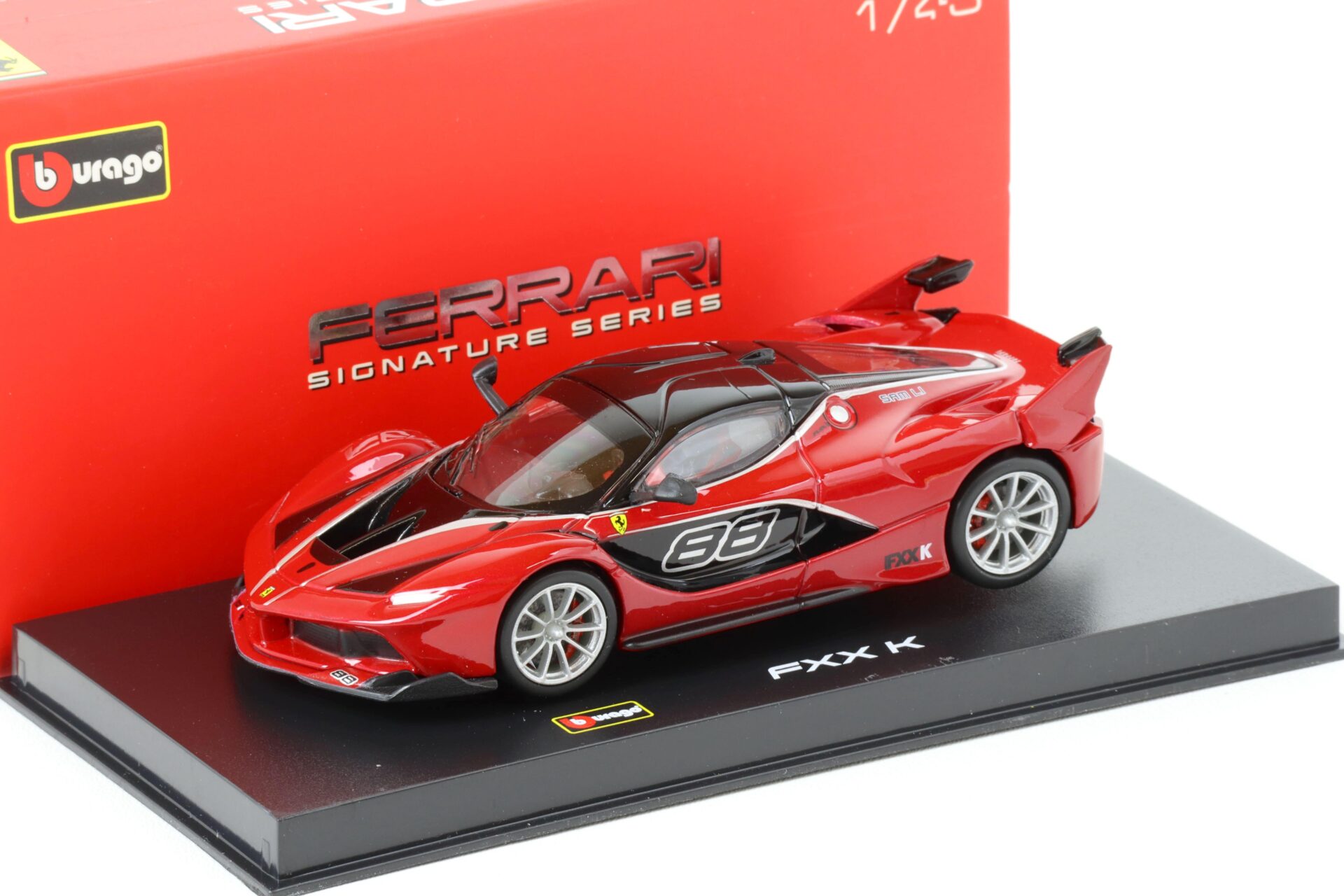 1:43 Bburago Signature Ferrari FXX-K #88 red/ black