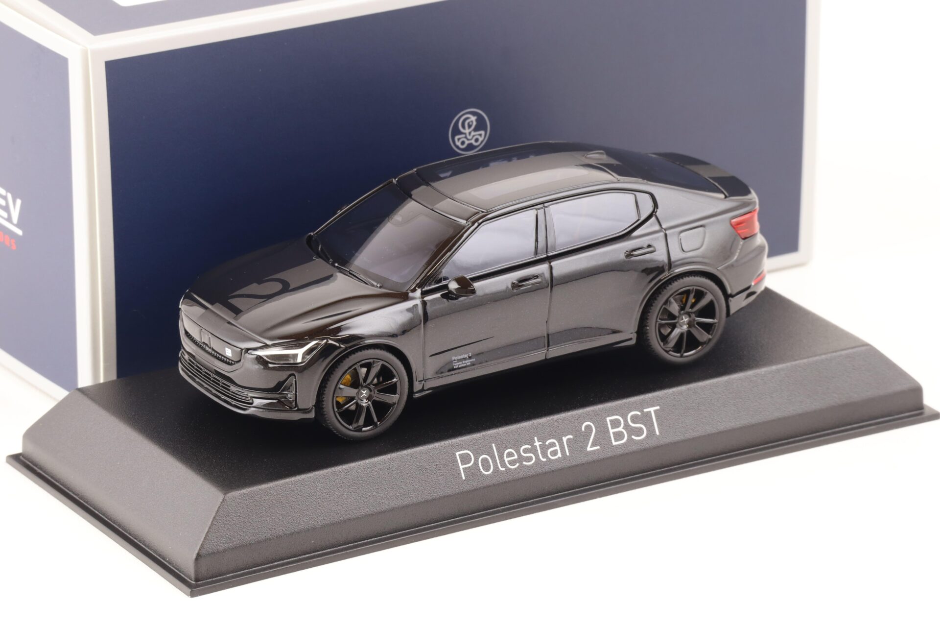 1:43 Norev 2024 Polestar 2 BST Edition 230 Space black 872017