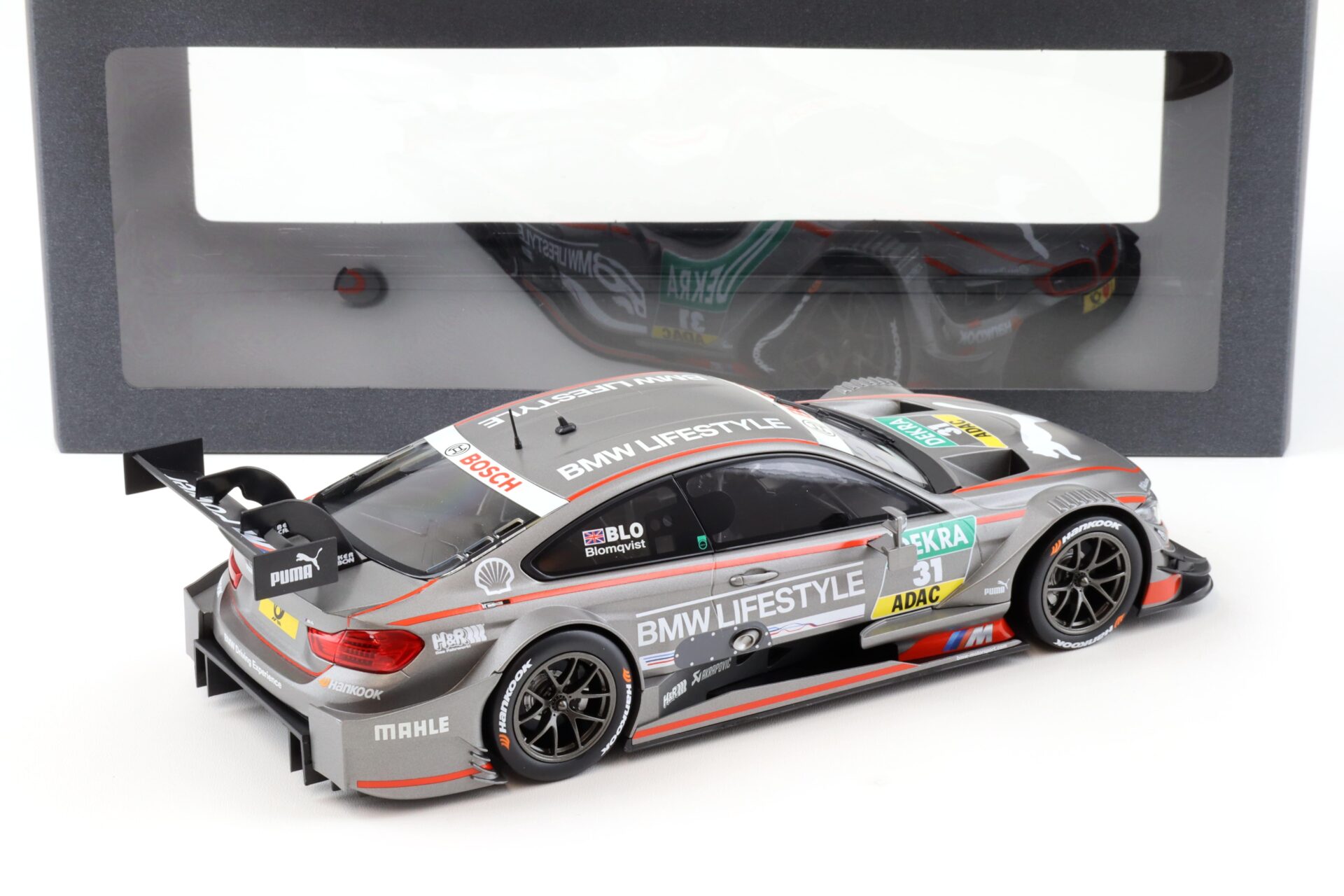 1:18 Norev BMW M4 DTM 2015 T.Blomqvist #31 BMW Team RBM DEALER VERSION