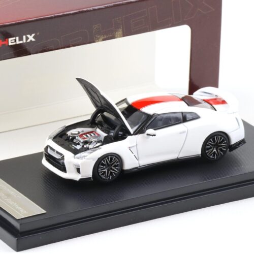 1:64 Motorhelix Nissan GT-R (R35) 50th Anniversary Brilliant white pearl M63502