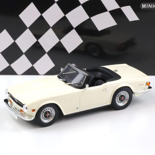 1:18 Minichamps Triumph TR6 Roadster 1969 LHD white