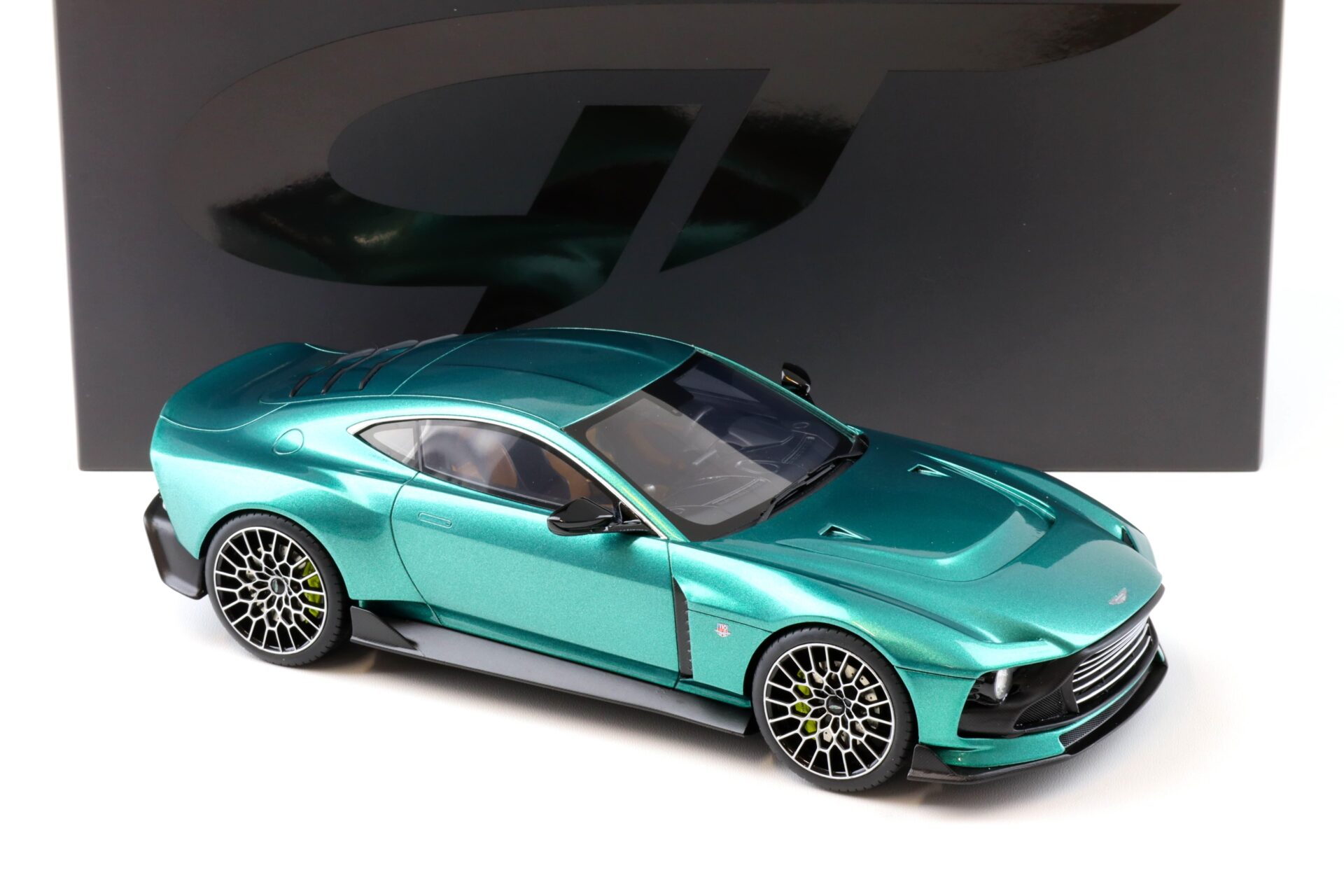 1:18 GT Spirit GT480 Aston Martin Valour Coupe 2024 green metallic