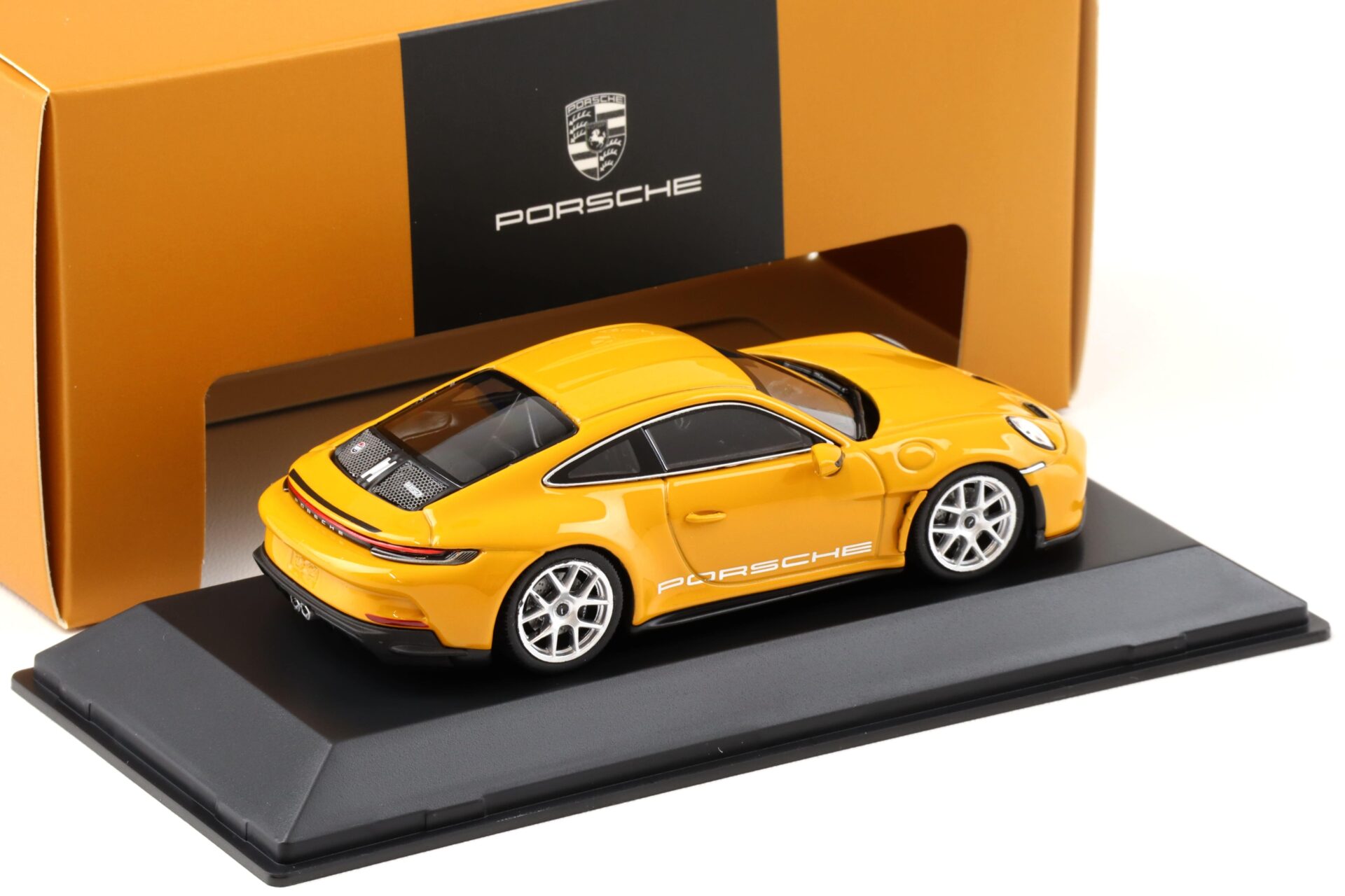 1:43 Spark Porsche 911 992 S/T Coupe Bahama yellow WAP DEALER