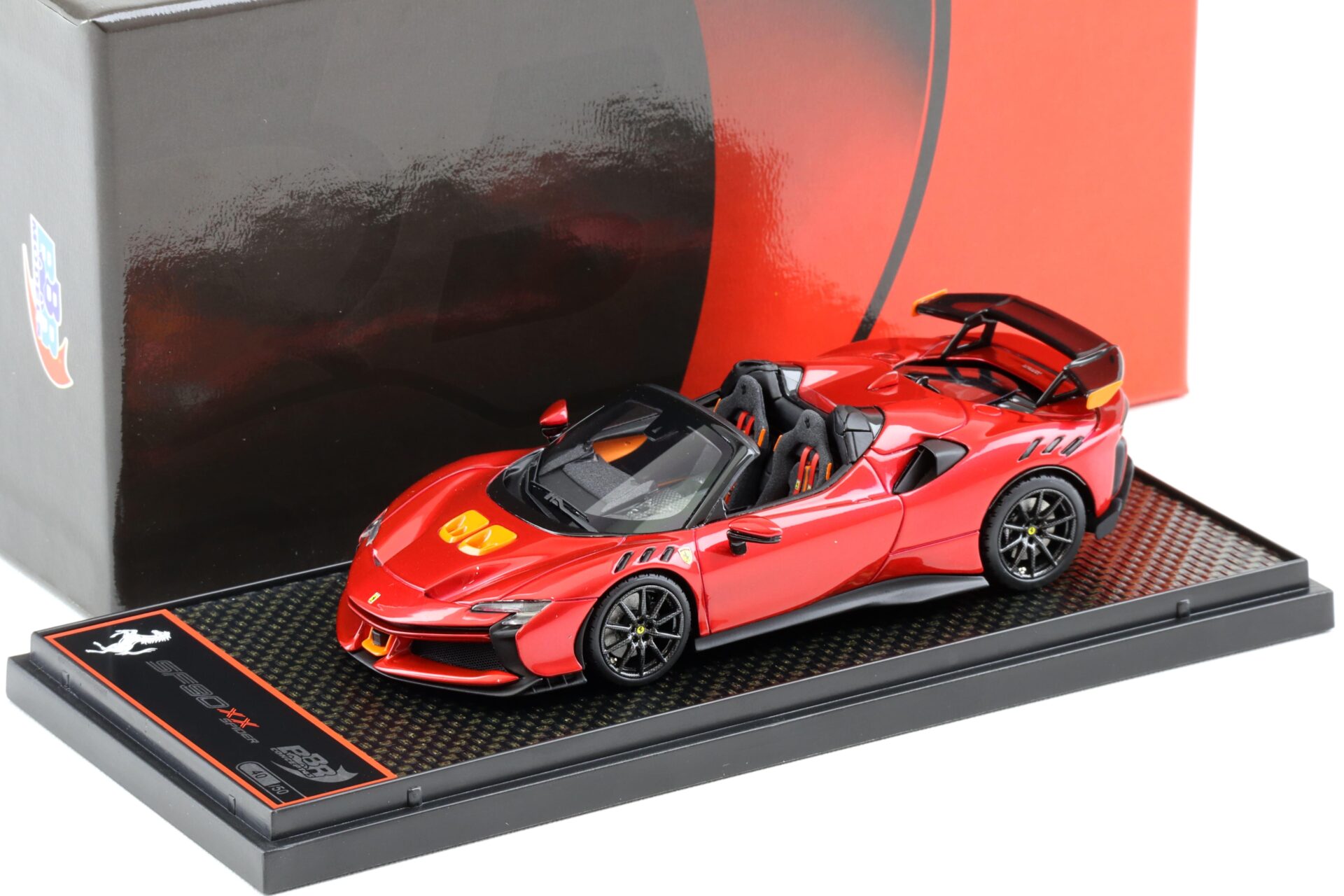 1:43 BBR Ferrari SF90 XX Spider Rosso Fuoco red/ carbon rims - Limited 50 pcs.