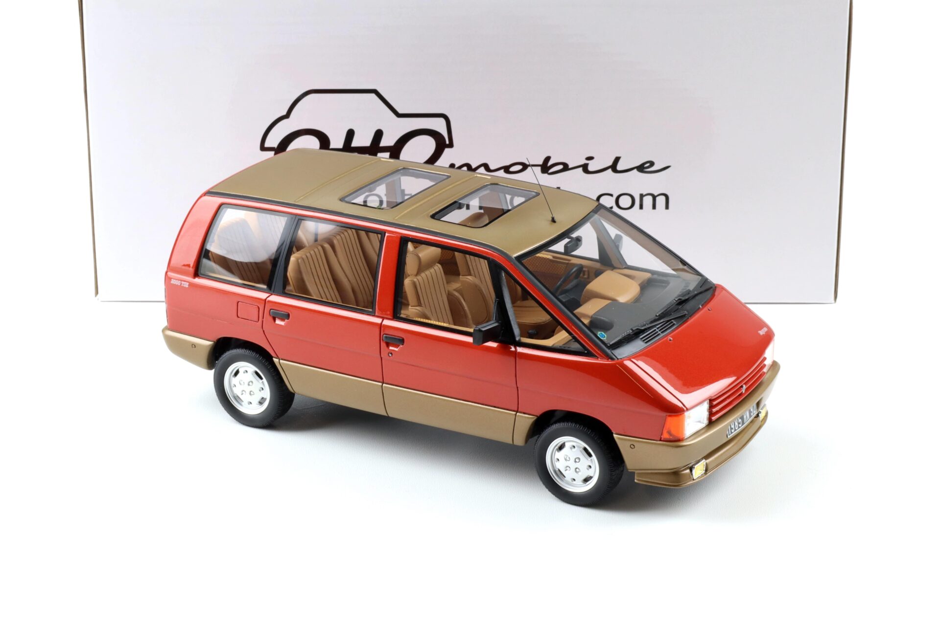 1:18 OTTO mobile OT1178 Renault Espace 2000 TSE 1984 Cornaline red/ gold