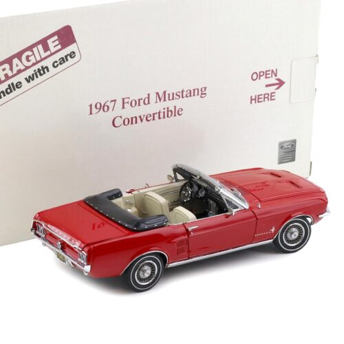 1:24 Danbury Mint 1967 Ford Mustang Convertible Candy Apple red with box