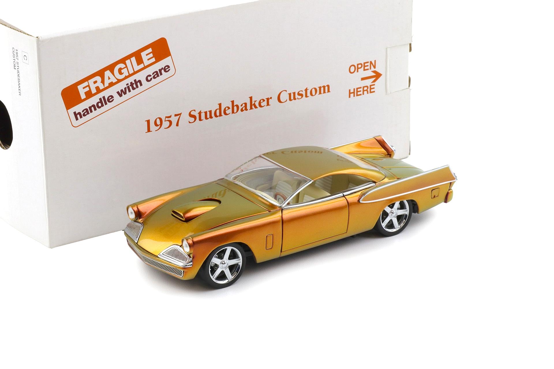 1:24 Danbury Mint 1957 Studebaker Custom Coupe gold/ bronze Chromalox
