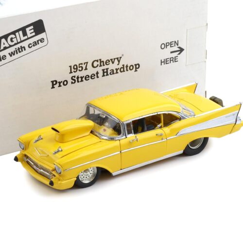 1:24 Danbury Mint 1957 Chevrolet Bel Air Pro Street Hardtop yellow