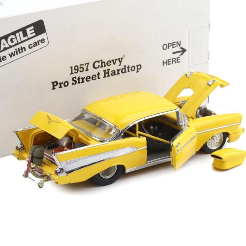 1:24 Danbury Mint 1957 Chevrolet Bel Air Pro Street Hardtop yellow