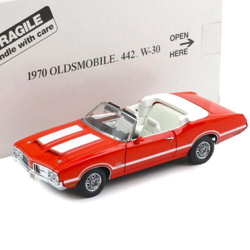 1:24 Danbury Mint 1970 Oldsmobile 442 W-30 Convertible Rally red