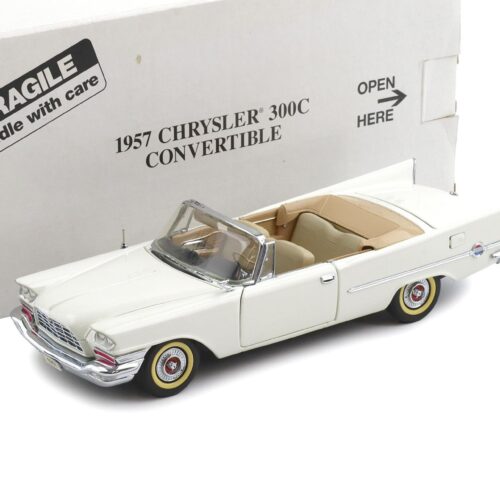 1:24 Danbury Mint 1957 Chrysler 300C Convertible Cloud white