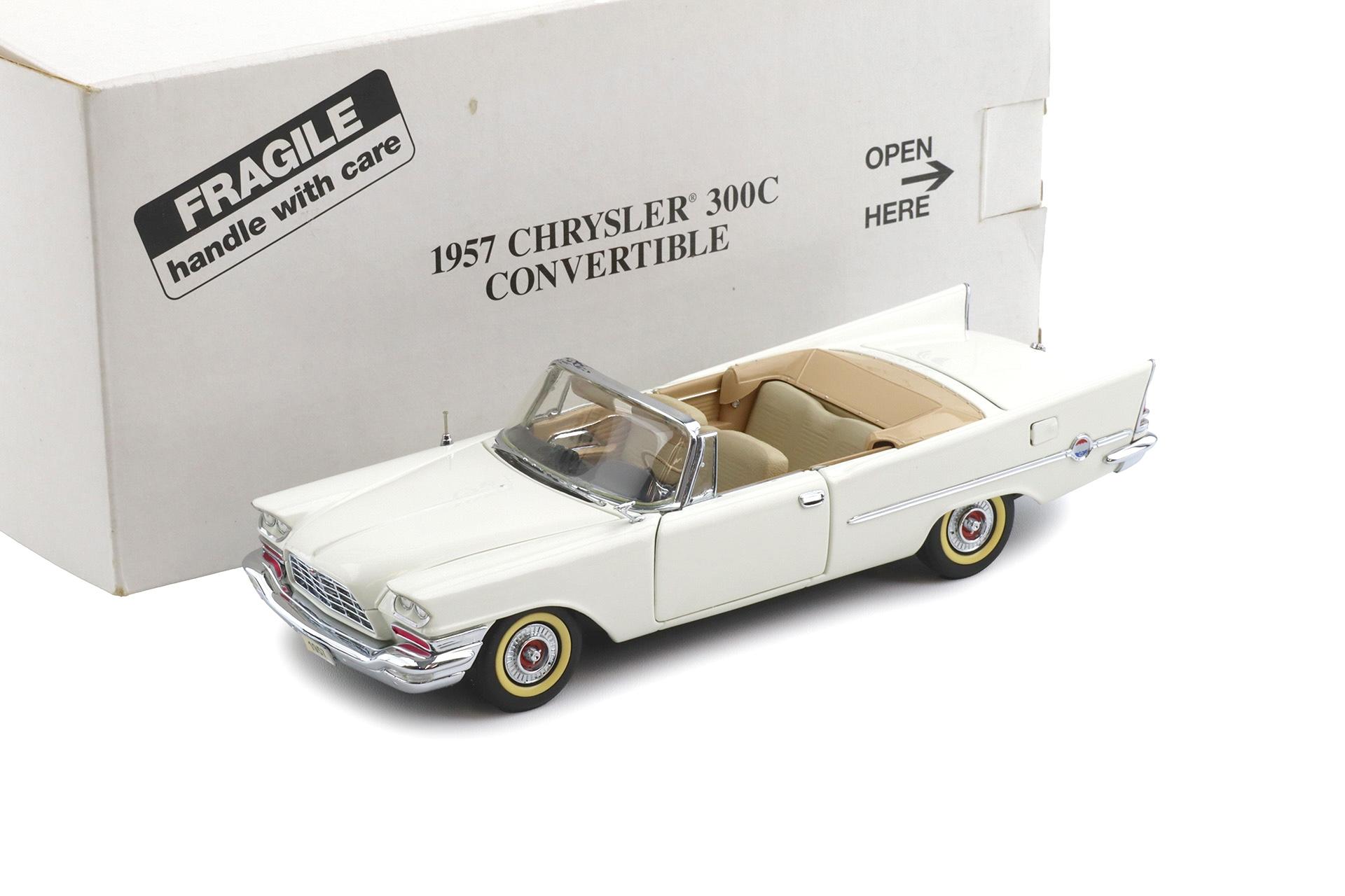 1:24 Danbury Mint 1957 Chrysler 300C Convertible Cloud white