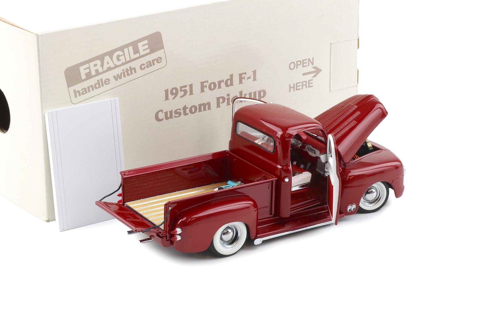 1:24 Danbury Mint 1951 Ford F-1 Half-ton Custom Pickup Candy red