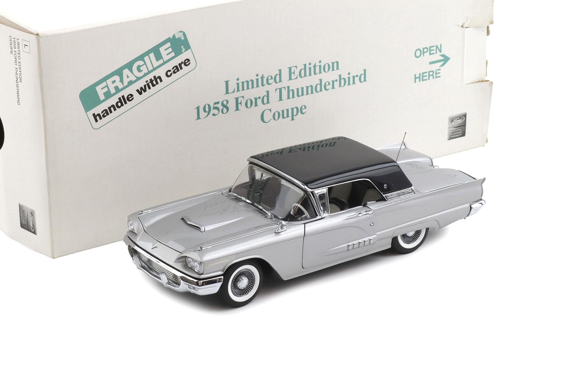 1:24 Danbury Mint 1958 Ford Thunderbird Coupe Platinum metallic/ black