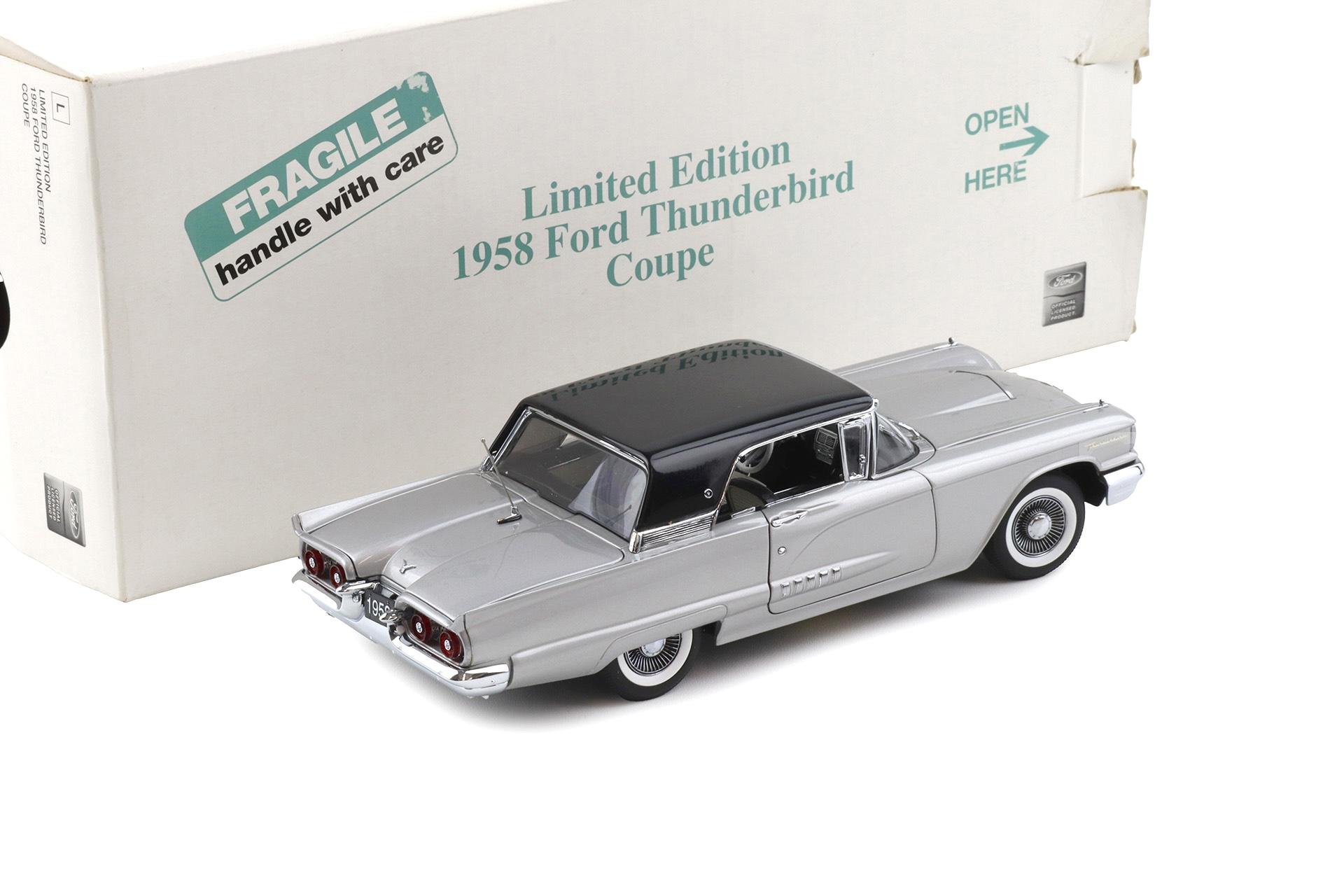 1:24 Danbury Mint 1958 Ford Thunderbird Coupe Platinum metallic/ black