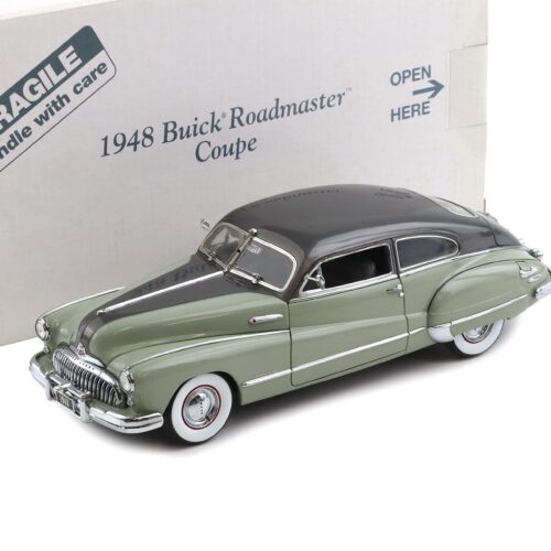 1:24 Danbury Mint 1948 Buick Roadmaster Coupe Cumulus grey/ grey
