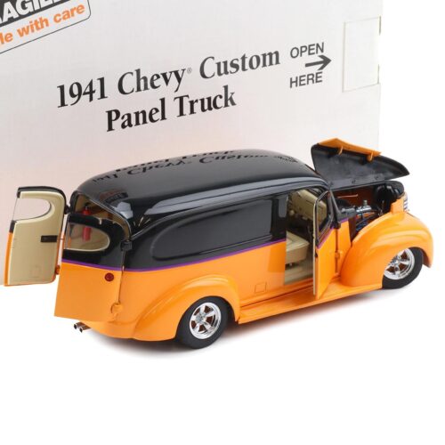 1:24 Danbury Mint 1941 Chevrolet Custom Panel Truck orange/ black