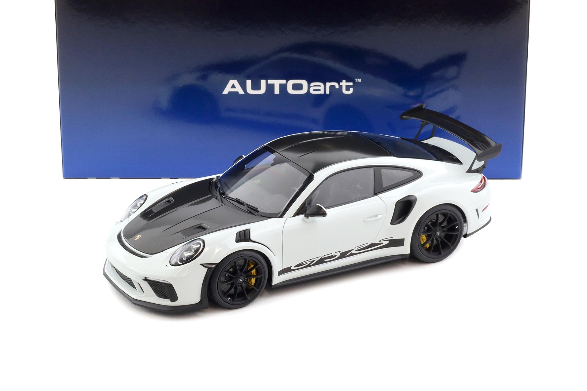 1:18 AUTOart Porsche 911 991.2 GT3 RS Weissach Package white 78176