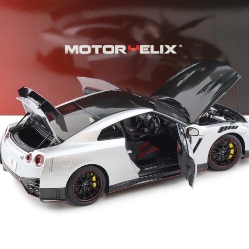 1:18 Motorhelix Nissan GT-R Nismo R35 Special Edition 2022 Ultimate Metal silver M83528