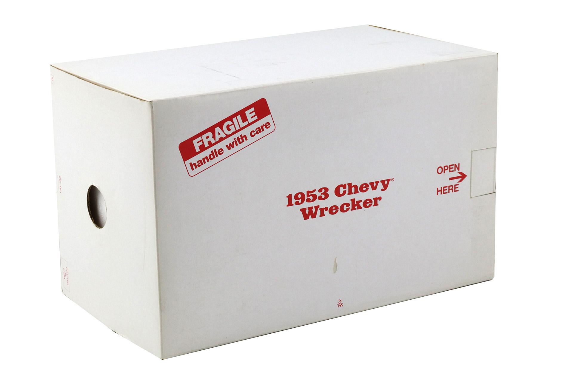 1:24 Danbury Mint 1953 Chevrolet 1-Ton Wrecker Abschlepper DM Road Service