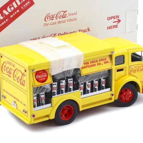 1:24 Danbury Mint 1955 Coca Cola Delivery Truck yellow