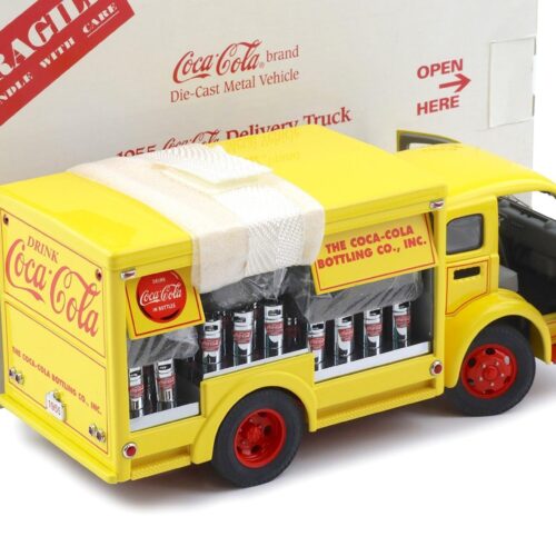 1:24 Danbury Mint 1955 Coca Cola Delivery Truck yellow